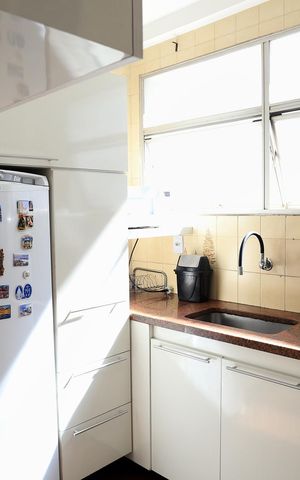 Apartamento à venda com 230m², 4 quartos e 2 vagas Apartamento à venda com 230m², 4 quartos e 2 vagasCozinha
