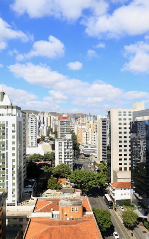Apartamento à venda com 230m², 4 quartos e 2 vagas Apartamento à venda com 230m², 4 quartos e 2 vagasVista do Quarto