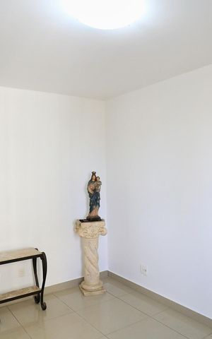 Apartamento à venda com 230m², 4 quartos e 2 vagas Apartamento à venda com 230m², 4 quartos e 2 vagasSuíte