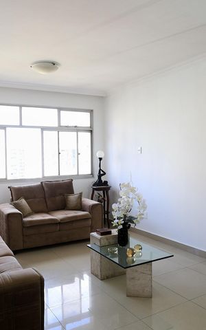 Apartamento à venda com 230m², 4 quartos e 2 vagas Apartamento à venda com 230m², 4 quartos e 2 vagasSala