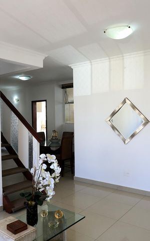 Apartamento à venda com 230m², 4 quartos e 2 vagas Apartamento à venda com 230m², 4 quartos e 2 vagasSala