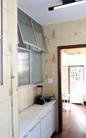 Apartamento à venda com 230m², 4 quartos e 2 vagas Apartamento à venda com 230m², 4 quartos e 2 vagasÁrea de Serviço