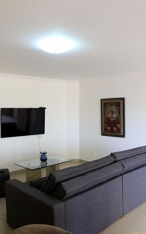 Apartamento à venda com 230m², 4 quartos e 2 vagas Apartamento à venda com 230m², 4 quartos e 2 vagassala de