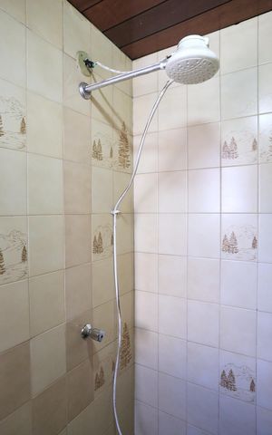 Apartamento à venda com 230m², 4 quartos e 2 vagas Apartamento à venda com 230m², 4 quartos e 2 vagasBanheiro de serviço