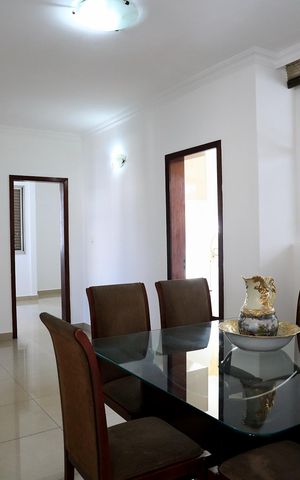 Apartamento à venda com 230m², 4 quartos e 2 vagas Apartamento à venda com 230m², 4 quartos e 2 vagasSala de Jantar