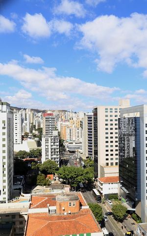Apartamento à venda com 230m², 4 quartos e 2 vagas Apartamento à venda com 230m², 4 quartos e 2 vagasVista da Sala