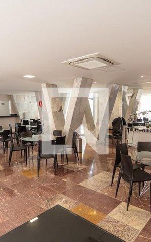 Apartamento à venda com 230m², 4 quartos e 2 vagasÁrea comum - Salão de festas