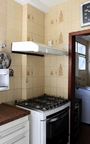 Apartamento à venda com 230m², 4 quartos e 2 vagas Apartamento à venda com 230m², 4 quartos e 2 vagasCozinha