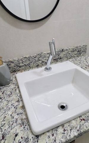 Apartamento para alugar com 68m², 2 quartos e 1 vaga Apartamento para alugar com 68m², 2 quartos e 1 vagaBanheiro
