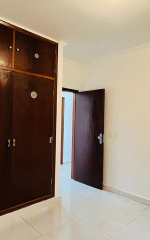 Casa à venda com 139m², 3 quartos e 2 vagas