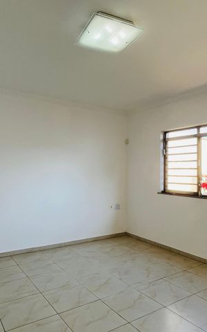 Casa à venda com 139m², 3 quartos e 2 vagas