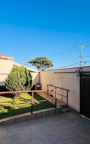 Casa à venda com 139m², 3 quartos e 2 vagas