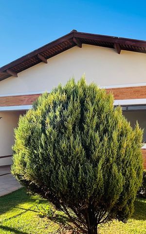 Casa à venda com 139m², 3 quartos e 2 vagas