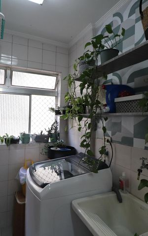 Apartamento para alugar com 68m², 2 quartos e 1 vagaÁrea de Serviço