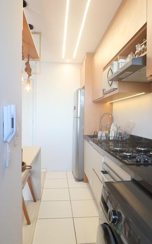 Apartamento à venda com 54m², 2 quartos e 1 vagaCozinha - Armários