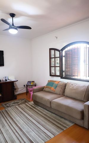 Casa à venda com 350m², 3 quartos e 2 vagasQuarto 3