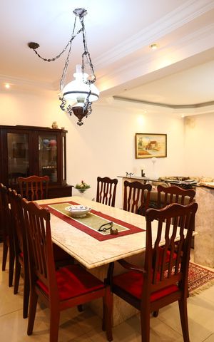 Casa à venda com 350m², 3 quartos e 2 vagasSala