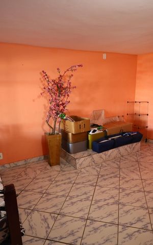 Casa à venda com 350m², 3 quartos e 2 vagasQuarto de Serviço
