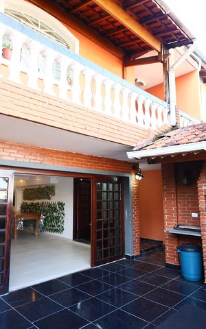 Casa à venda com 350m², 3 quartos e 2 vagasChurrasqueira