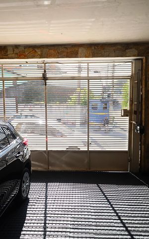 Casa à venda com 350m², 3 quartos e 2 vagasGaragem