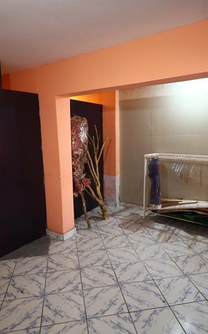Casa à venda com 350m², 3 quartos e 2 vagasQuarto de Serviço