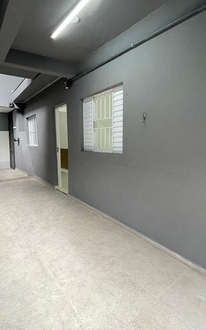 Casa para alugar com 40m², 1 quarto e sem vaga Casa para alugar com 40m², 1 quarto e sem vagaEntrada/Quintal