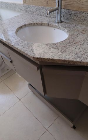 Apartamento para alugar com 74m², 2 quartos e 2 vagasBanheiro Social