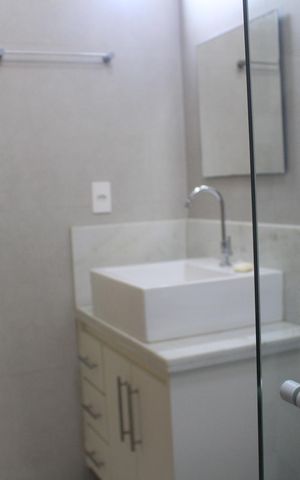 Casa à venda com 105m², 2 quartos e 3 vagasBanheiro 1