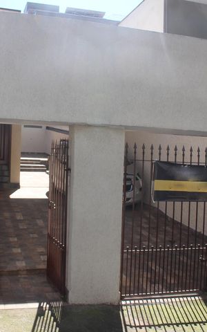 Casa à venda com 105m², 2 quartos e 3 vagasPlaca