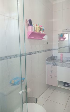 Casa de condomínio à venda com 96m², 2 quartos e 1 vaga Casa de condomínio à venda com 96m², 2 quartos e 1 vagaBanheiro