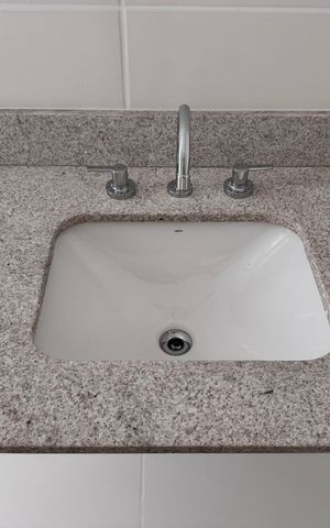 Apartamento à venda com 205m², 3 quartos e 3 vagas Apartamento à venda com 205m², 3 quartos e 3 vagasSuíte 2 - Banheiro