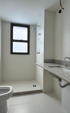 Apartamento à venda com 205m², 3 quartos e 3 vagas Apartamento à venda com 205m², 3 quartos e 3 vagasSuíte 3 - Banheiro