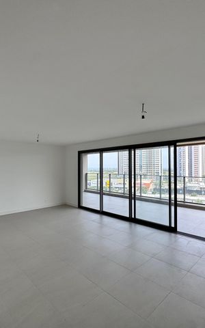 Apartamento à venda com 205m², 3 quartos e 3 vagas Apartamento à venda com 205m², 3 quartos e 3 vagasSala