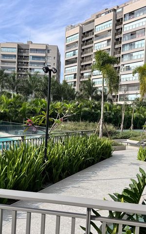 Apartamento à venda com 205m², 3 quartos e 3 vagas Apartamento à venda com 205m², 3 quartos e 3 vagasÁrea comum