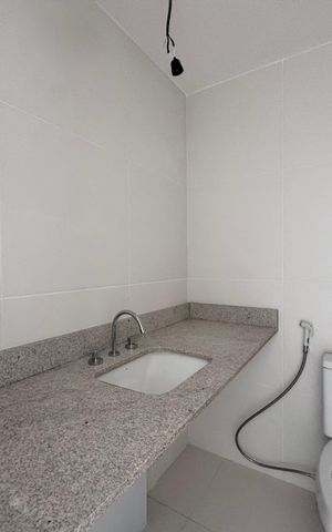Apartamento à venda com 205m², 3 quartos e 3 vagas Apartamento à venda com 205m², 3 quartos e 3 vagasSuíte 1 - Banheiro
