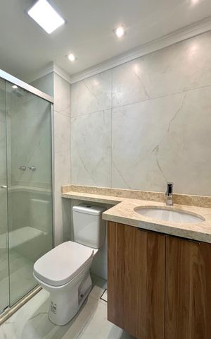 Apartamento para alugar com 66m², 2 quartos e 1 vaga Apartamento para alugar com 66m², 2 quartos e 1 vagaBanheiro da Suíte