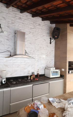 Casa para alugar com 269m², 3 quartos e 3 vagasChurrasqueira