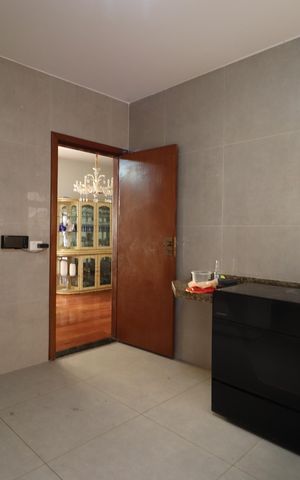 Casa para alugar com 269m², 3 quartos e 3 vagasCozinha