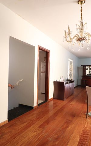 Casa para alugar com 269m², 3 quartos e 3 vagasSala