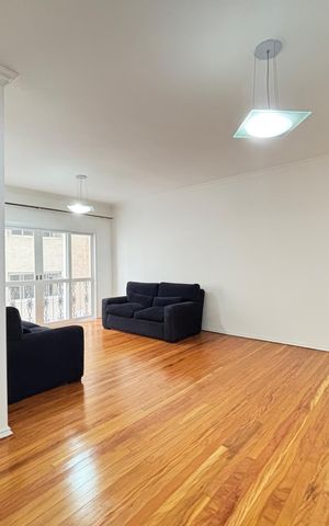 Apartamento para alugar com 103m², 3 quartos e 1 vaga