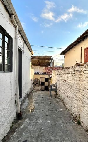 Casa para alugar com 150m², 2 quartos e 2 vagas Casa para alugar com 150m², 2 quartos e 2 vagasÁrea externa