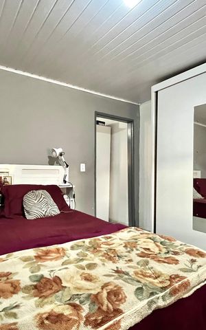 Casa para alugar com 150m², 2 quartos e 2 vagas Casa para alugar com 150m², 2 quartos e 2 vagasQuarto