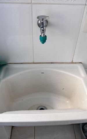 Apartamento à venda com 95m², 2 quartos e 2 vagas Apartamento à venda com 95m², 2 quartos e 2 vagasCozinha e Área de Serviço