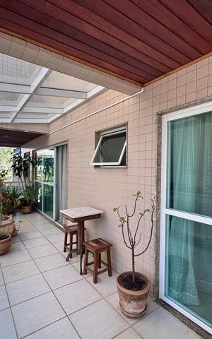 Apartamento à venda com 95m², 2 quartos e 2 vagas Apartamento à venda com 95m², 2 quartos e 2 vagasVaranda