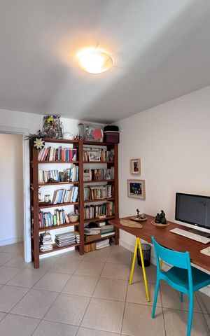 Apartamento à venda com 95m², 2 quartos e 2 vagas Apartamento à venda com 95m², 2 quartos e 2 vagasQuarto