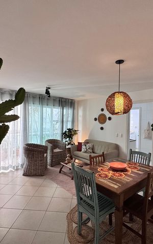 Apartamento à venda com 95m², 2 quartos e 2 vagas Apartamento à venda com 95m², 2 quartos e 2 vagasSala