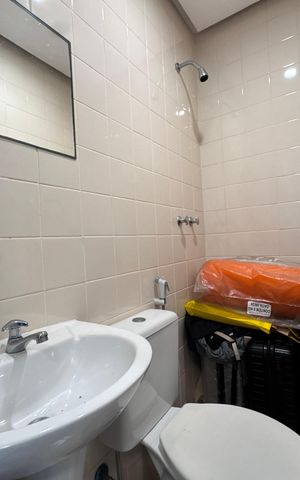 Apartamento à venda com 95m², 2 quartos e 2 vagas Apartamento à venda com 95m², 2 quartos e 2 vagasCozinha e Área de Serviço - Banheiro