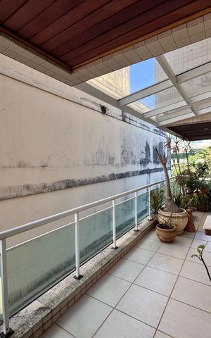 Apartamento à venda com 95m², 2 quartos e 2 vagas Apartamento à venda com 95m², 2 quartos e 2 vagasVaranda