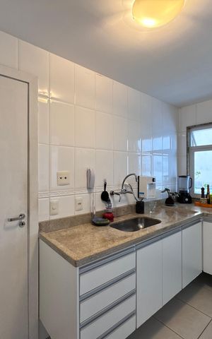 Apartamento à venda com 95m², 2 quartos e 2 vagas Apartamento à venda com 95m², 2 quartos e 2 vagasCozinha e Área de Serviço
