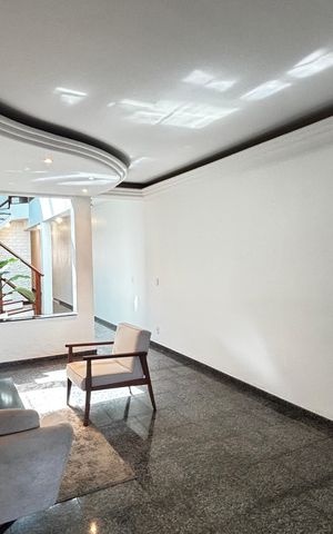 Casa para alugar com 356m², 3 quartos e 4 vagasSala - Sala de Estar